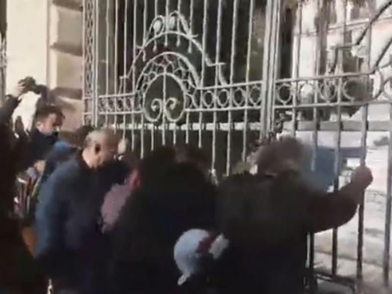 Ένταση στην κινητοποίηση των εκπαιδευτικών