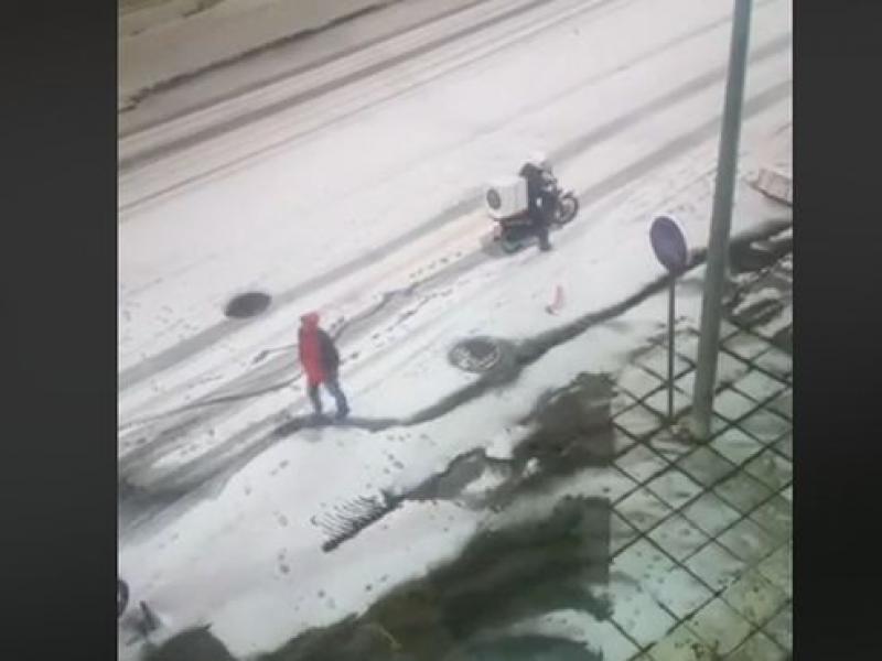 Παράδοση παραγγελίας στο χιόνι