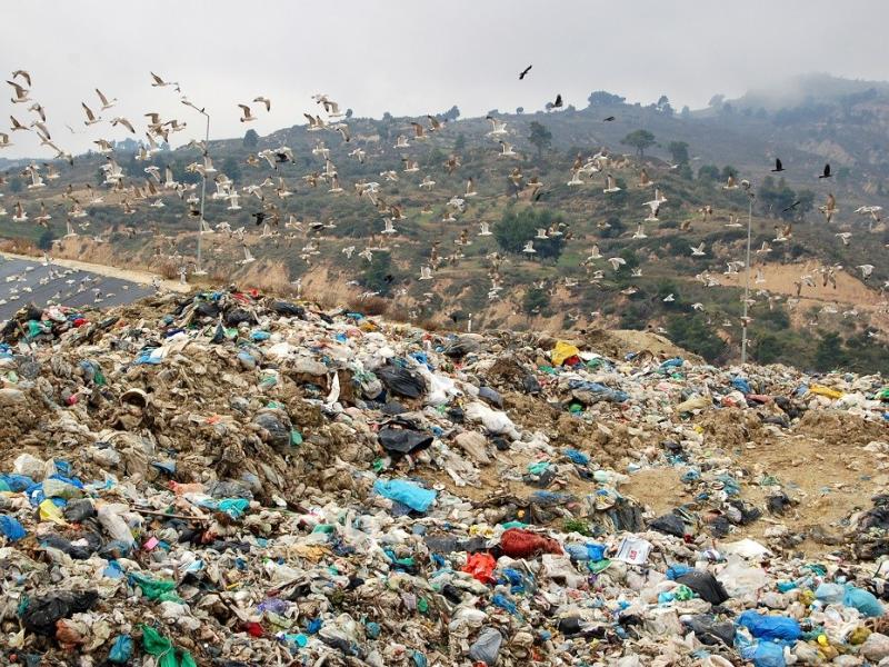 σκουπιδια μαραθωνας