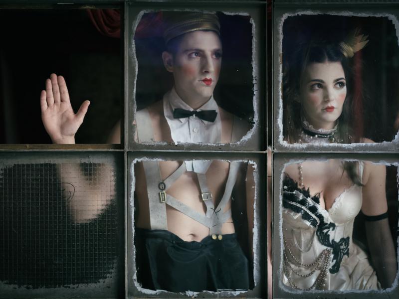 ΕΛΑ ΝΑ ΠΑΙΞΟΥΜΕ