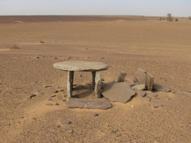 Πέτρινο κτίσμα στη Σαχάρα