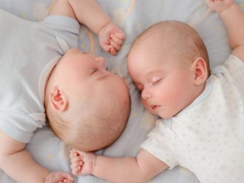 semi-identical-twins