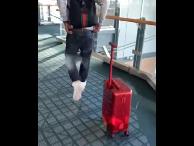 Η βαλίτσα FOLLOWME