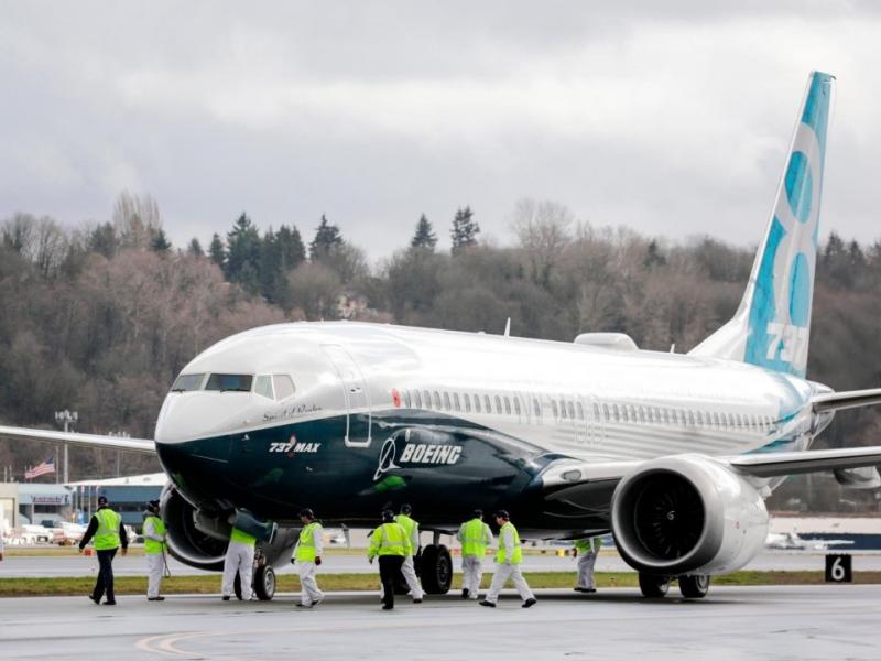 737 MAX
