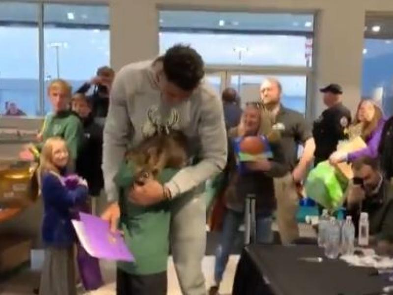 Γιάννης Αντετοκούνμπο