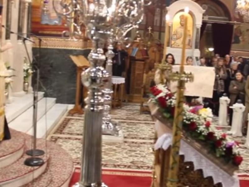 Ορθόδοξοι πιστοί διαμαρτύρονται