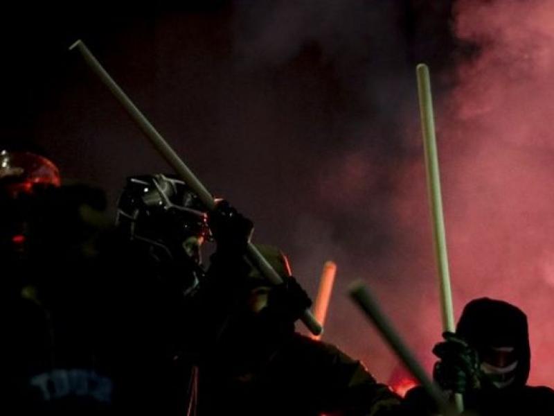 Εισβολή στο Παπαστράτειο