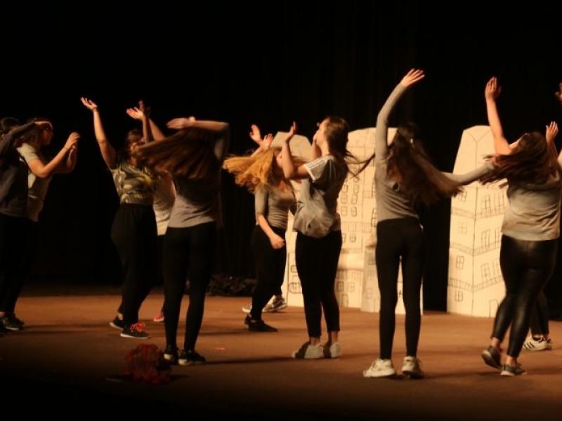 Θεατρική παράσταση μαθητών