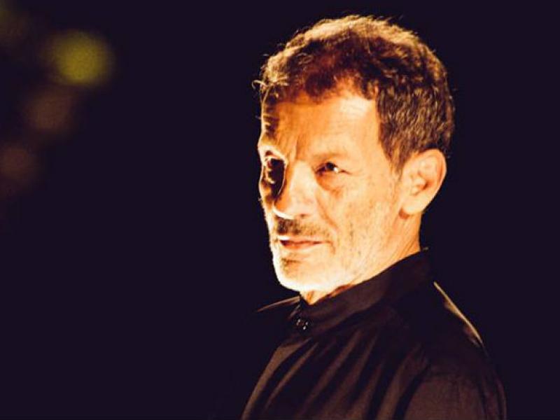 σταυρος ξαρχακος