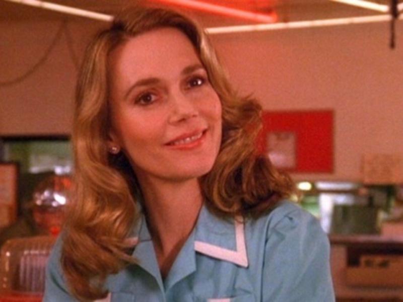 twin-peaks-peggy-lipton-norma-jennings