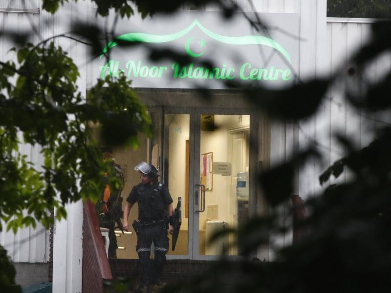 epithesi akrodexios norvigia