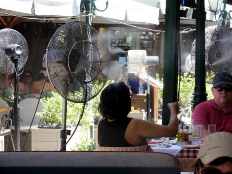 «Σκαρφαλώνει» στους 40 βαθμούς ο υδράργυρος σε Θεσσαλία και Δυτική Στερεά