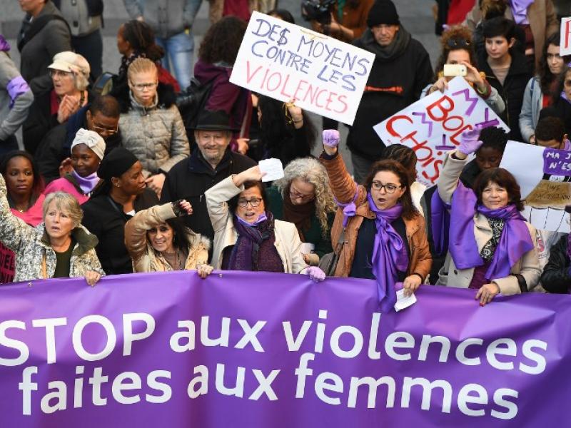 gallia didilosi dikaiomata gynaikon