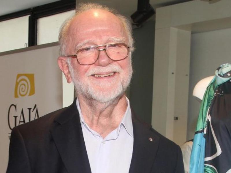 Γιάννης Τσεκλένης