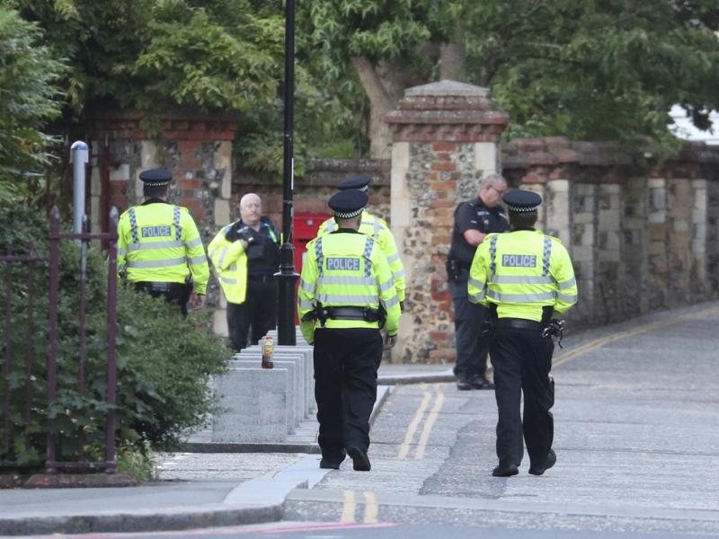 epithesi maxairi agglia