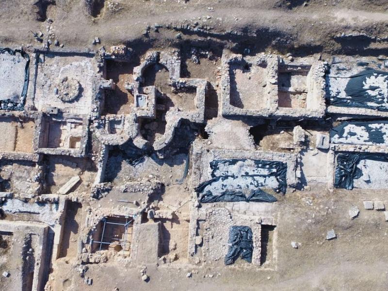 romaiko valaneio rafinas