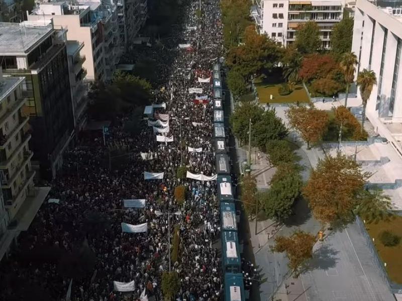 xrisi avgi antifasisitiki sygkentrosi