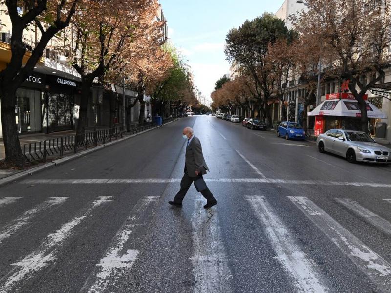 Εκπαιδευτικοί- Πολυτεχνείο: Πιο ίσοι απ’ τους ίσους και σίγουρα πιο φιγουρατζήδες…