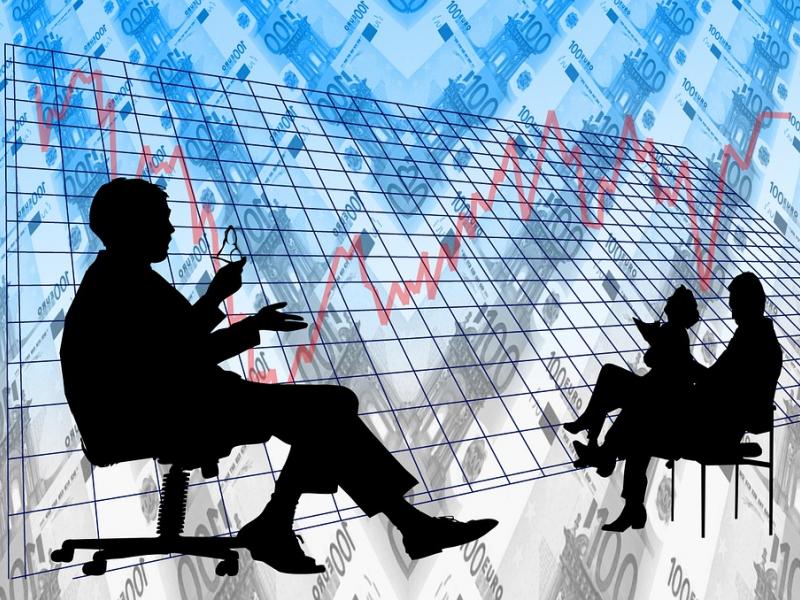 Διδάσκοντες ΕΑΠ καταγγέλλουν δραματικές περικοπές αμοιβών