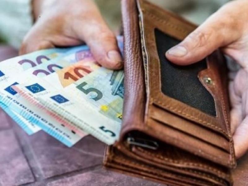 Έρχονται πληρωμές πριν τα Χριστούγεννα