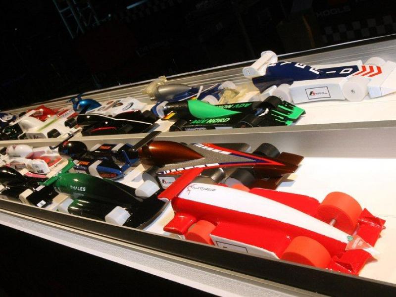 arsakeia f1 in schools