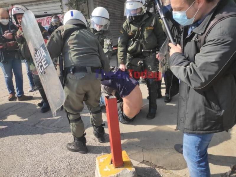 ΑΠΘ-ΣΥΡΙΖΑ: Απρόκλητη επίθεση της αστυνομίας κατά φοιτητών