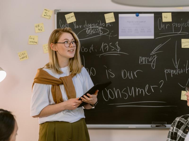 daskaloi_teaching.jpg