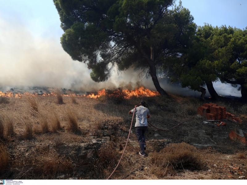 Φωτιά στην Κερατέα