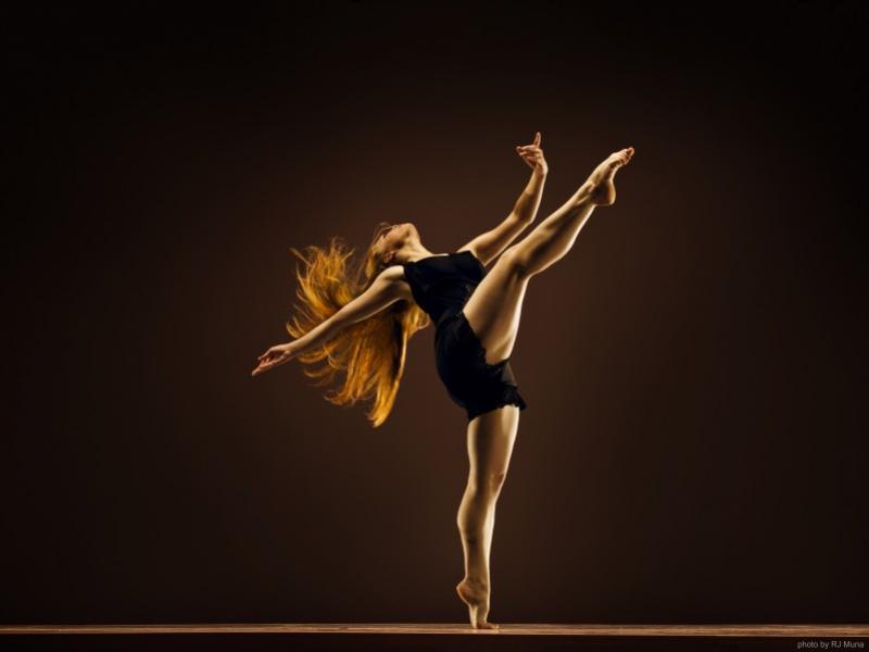 lissfaindance_lindseyfitzmorris_lookinglooking-800x599_1.jpg