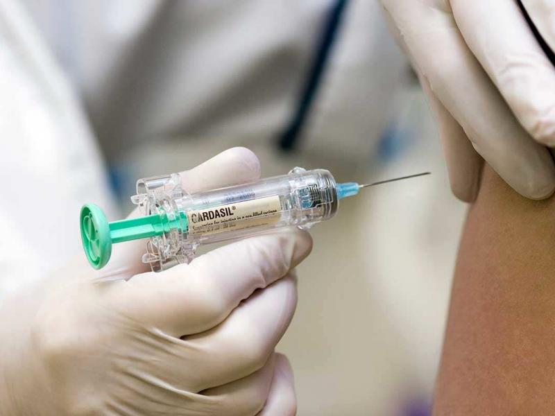 m7150588-human_papillomavirus_vaccine_injection-spl-1200x800_0.jpg