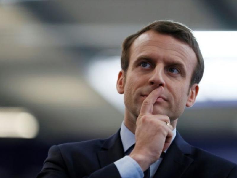 macron_11.jpg