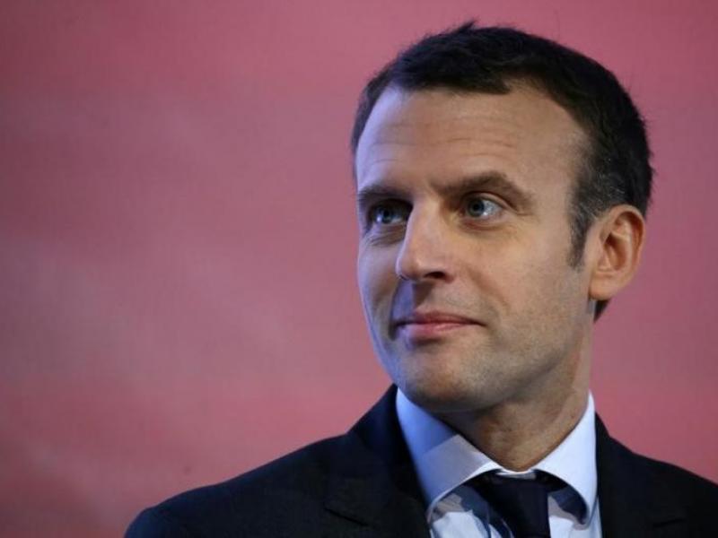 macron_3.jpg