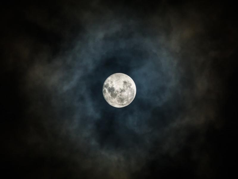 moon-3059861_960_720.jpg