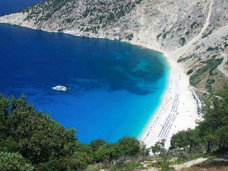 myrtos-bay-kefalonia.jpg