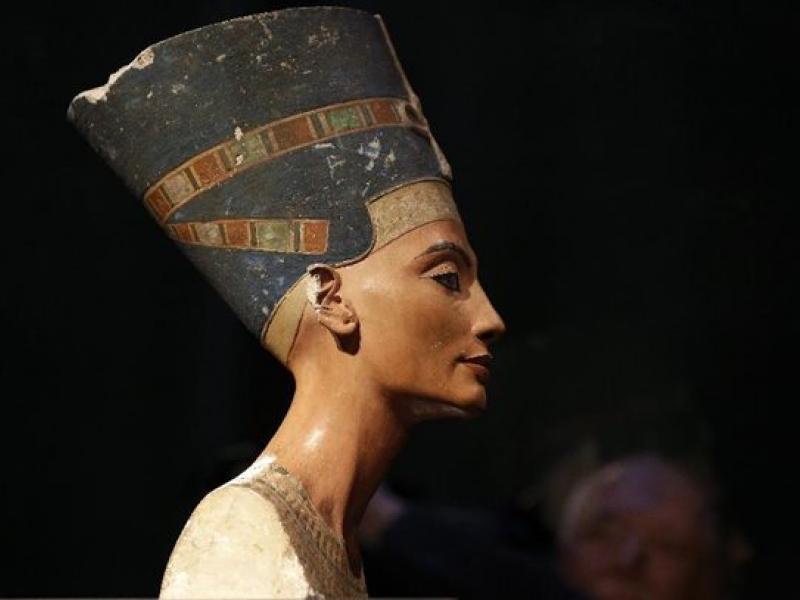 nefertith.jpg