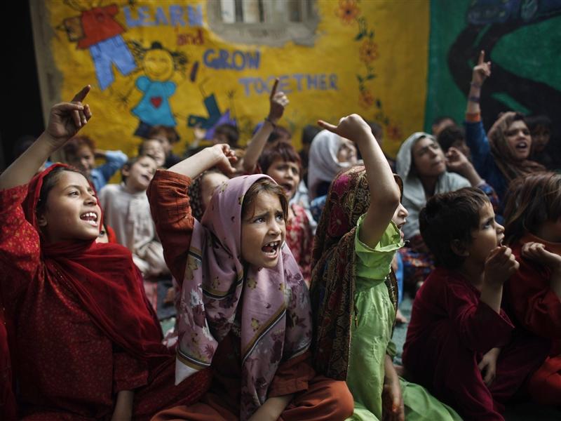 pb-121019-pakistan-girl-education-kb-11a-04.photoblog900.jpg