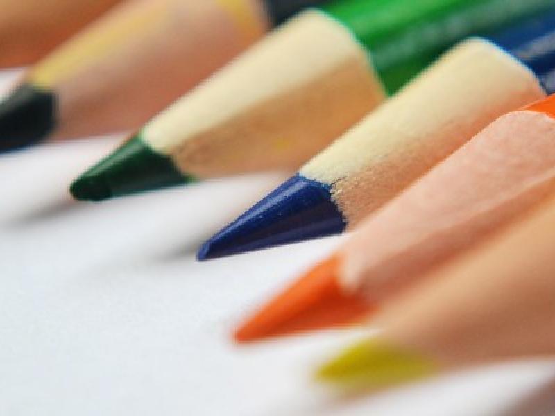 pencils-199883_1280-715x300_7.jpg