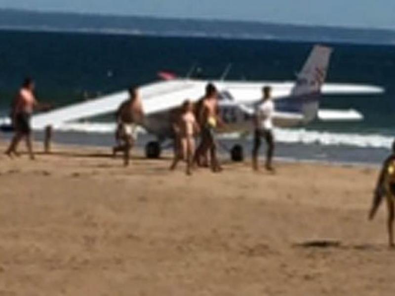 plane-crash-portugal-beach-1020268.jpg