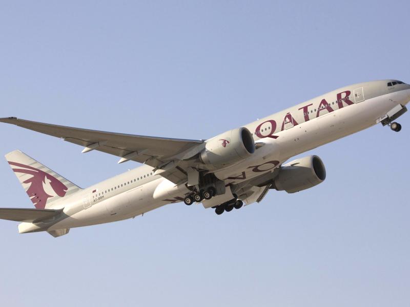 qatar-airways-boeing-777-200lr.jpg