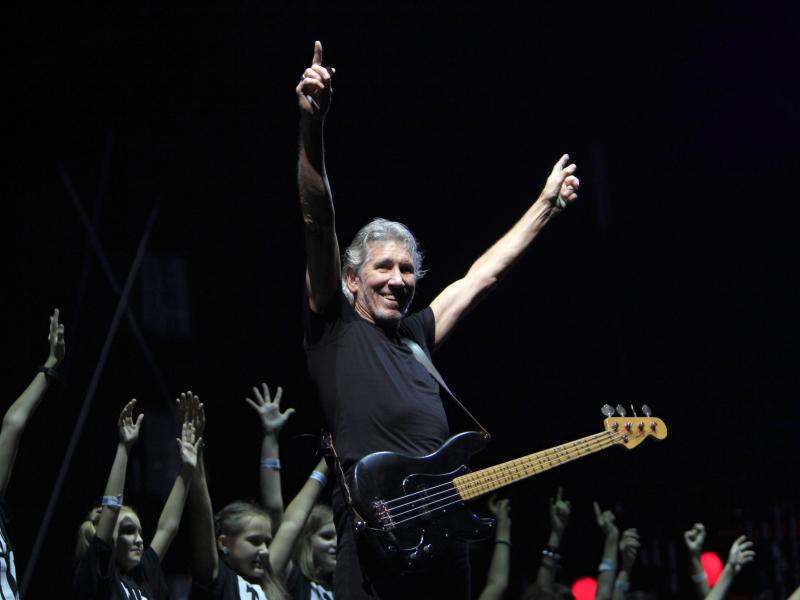 roger-waters-is-the-juggernaut.jpg