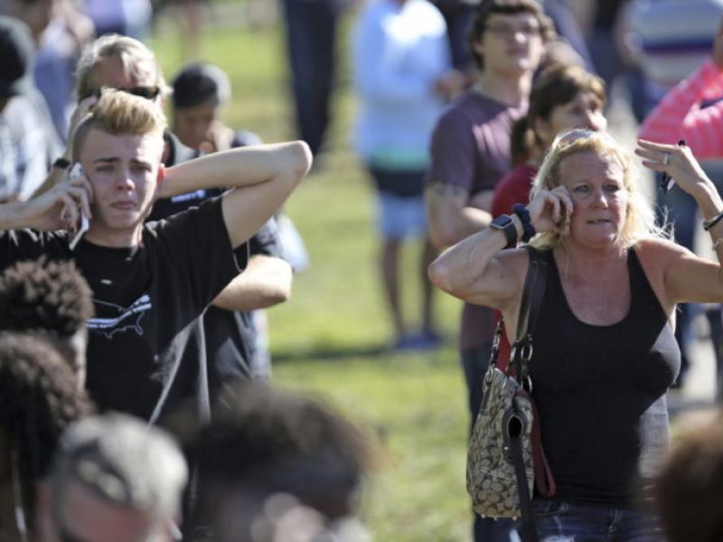 school_shooting_florida.jpg-ff237-1024x683-770x0-c-default.jpg