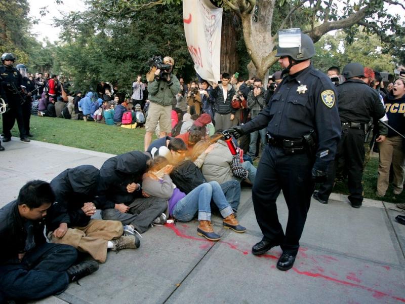 src.adapt_.960.high_.pepperspray_ucdavis1024.1382717264956.jpg