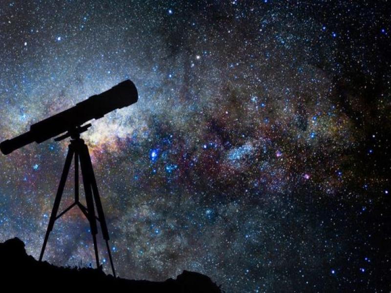 stars-in-sky-and-telescope.jpg