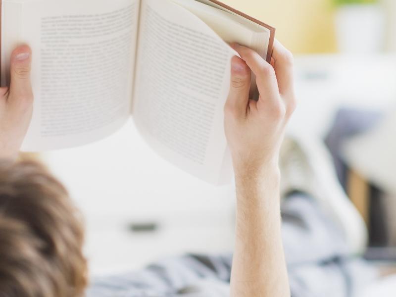 teen-reading-book_0.jpg