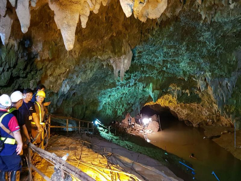 thailand-cave-1021x576.jpg