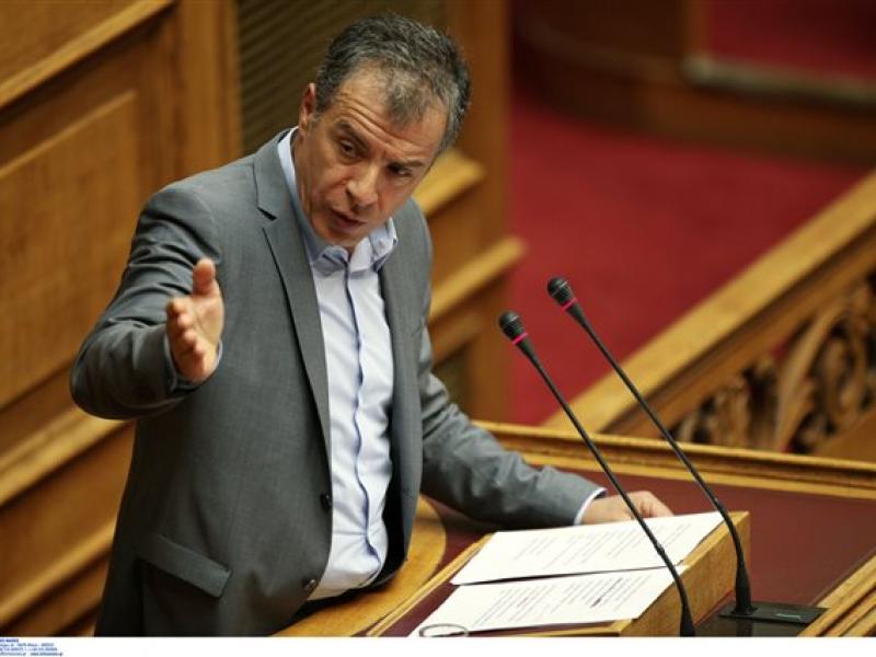 theodorakis_1.jpg