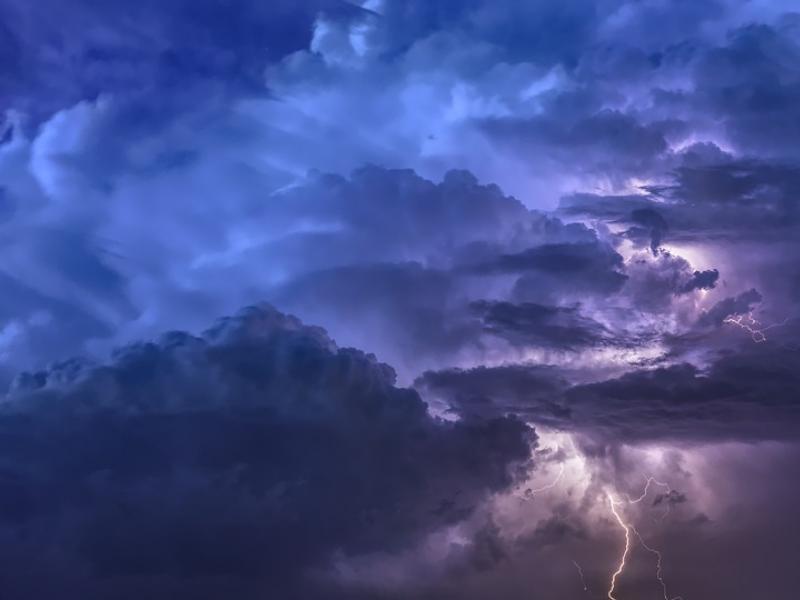 thunderstorm-3441687_960_720.jpg