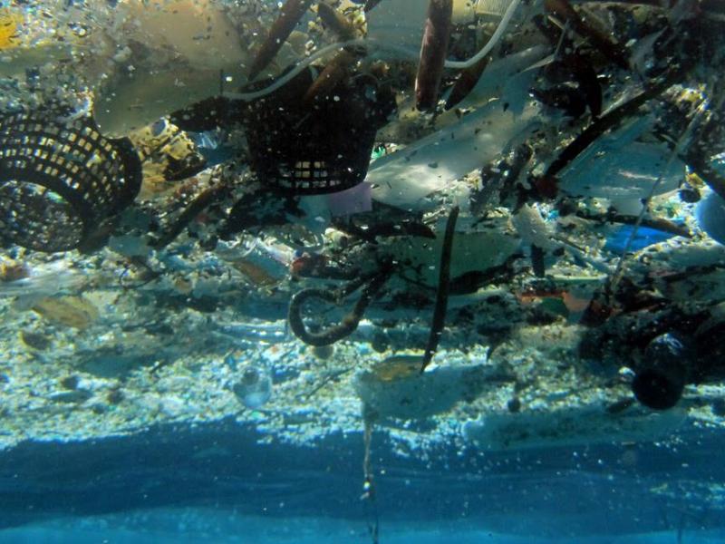 trash-ocean-plastic-pollution-gyre.jpg