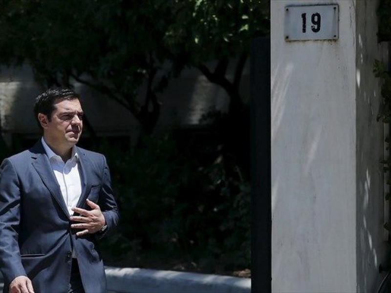 tsipras_gioynker_17.jpg