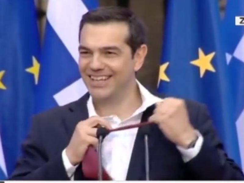 tsipras_gravata.jpg
